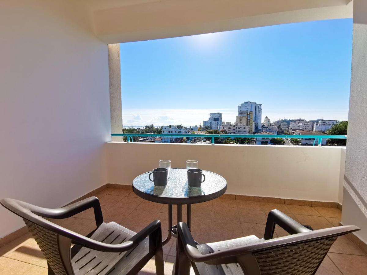 Off Course Seaview Apartment Larnaca Zewnętrze zdjęcie